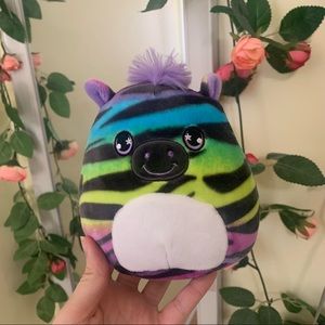 Squishmallow - Rainbow Zebra